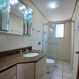 Apartamento com 59m², 1 dormitório, 1 vaga, no bairro Centro em Caxias do Sul para Comprar