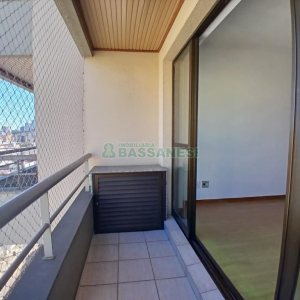 Apartamento com 59m², 1 dormitório, 1 vaga, no bairro Centro em Caxias do Sul para Comprar