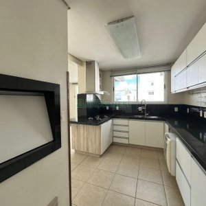 Apto/Cobertura com 297m², 2 dormitórios, 2 vagas, no bairro Centro em Caxias do Sul para Comprar