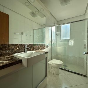 Apto/Cobertura com 297m², 2 dormitórios, 2 vagas, no bairro Centro em Caxias do Sul para Comprar