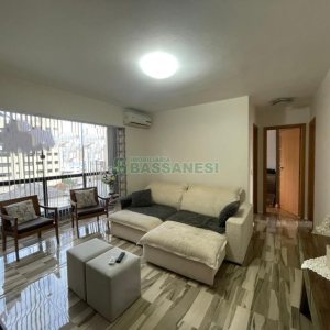 Apartamento com 61m², 2 dormitórios, 1 vaga, no bairro Centro em Caxias do Sul para Comprar