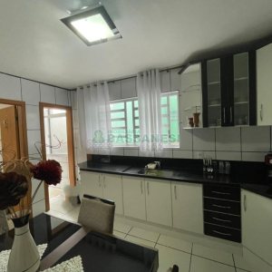Apartamento com 61m², 2 dormitórios, 1 vaga, no bairro Centro em Caxias do Sul para Comprar