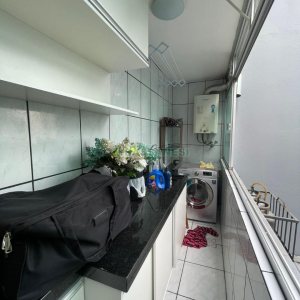 Apartamento com 61m², 2 dormitórios, 1 vaga, no bairro Centro em Caxias do Sul para Comprar