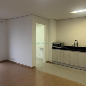 Apartamento com 60m², 1 dormitório, 1 vaga, no bairro Floresta em Caxias do Sul para Alugar