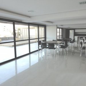 Apartamento com 60m², 1 dormitório, 1 vaga, no bairro Floresta em Caxias do Sul para Alugar