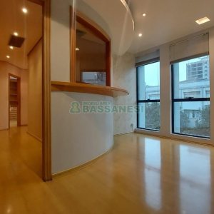 Sala Mobiliada com 45m², 1 vaga, no bairro Centro em Caxias do Sul para Alugar