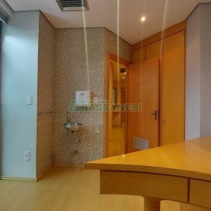 Sala Mobiliada com 45m², 1 vaga, no bairro Centro em Caxias do Sul para Alugar