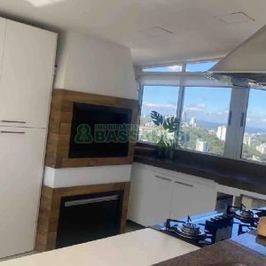 Apto/Cobertura com 132m², 2 dormitórios, 1 vaga, no bairro São Leopoldo em Caxias do Sul para Comprar