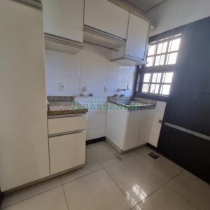 Casa com 150m², 3 dormitórios, 2 vagas, no bairro Salgado Filho em Caxias do Sul para Alugar