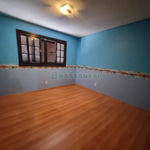 Casa com 150m², 3 dormitórios, 2 vagas, no bairro Salgado Filho em Caxias do Sul para Alugar