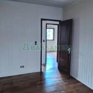 Casa com 200m², 3 dormitórios, 2 vagas, no bairro Rio Branco em Caxias do Sul para Alugar