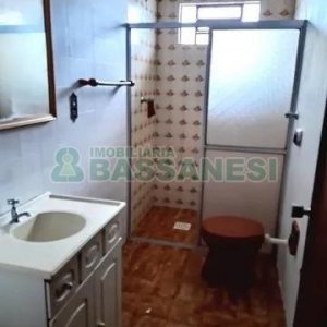 Casa com 200m², 3 dormitórios, 2 vagas, no bairro Rio Branco em Caxias do Sul para Alugar