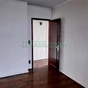Casa com 200m², 3 dormitórios, 2 vagas, no bairro Rio Branco em Caxias do Sul para Alugar