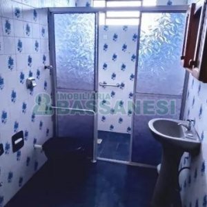 Casa com 200m², 3 dormitórios, 2 vagas, no bairro Rio Branco em Caxias do Sul para Alugar