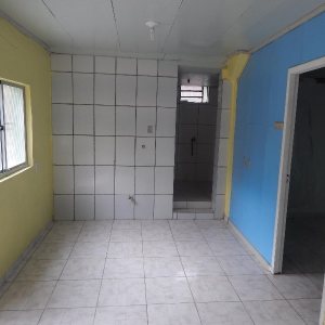 Casa com 42m², 2 dormitórios, no bairro Desvio Rizzo em Caxias do Sul para Comprar