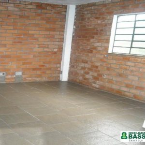 Loja com 320m², no bairro De Lazzer em Caxias do Sul para Alugar