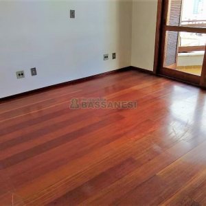 Apto/Cobertura com 252m², 3 dormitórios, 1 vaga, no bairro Marechal Floriano em Caxias do Sul para Comprar