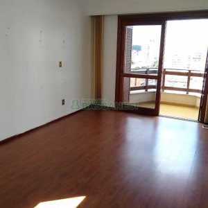 Apto/Cobertura com 252m², 3 dormitórios, 1 vaga, no bairro Marechal Floriano em Caxias do Sul para Comprar