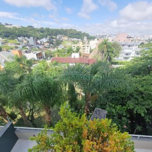 Apartamento com 72m², 2 dormitórios, 1 vaga, no bairro Colina Sorriso em Caxias do Sul para Alugar
