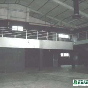 Pavilhão com 1300m², no bairro Villagio Iguatemi em Caxias do Sul para Alugar