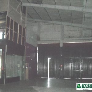 Pavilhão com 1300m², no bairro Villagio Iguatemi em Caxias do Sul para Alugar