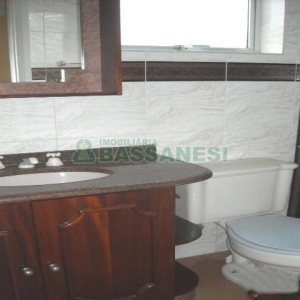 Apartamento com 80m², 3 dormitórios, 1 vaga, no bairro Pio X em Caxias do Sul para Comprar