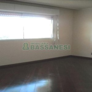 Apartamento com 80m², 3 dormitórios, 1 vaga, no bairro Pio X em Caxias do Sul para Comprar