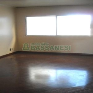 Apartamento com 80m², 3 dormitórios, 1 vaga, no bairro Pio X em Caxias do Sul para Comprar