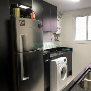 Apto Mobiliado com 62m², 2 dormitórios, 1 vaga, no bairro Panazzolo em Caxias do Sul para Alugar