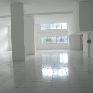 Loja com 350m², no bairro São Pelegrino em Caxias do Sul para Alugar