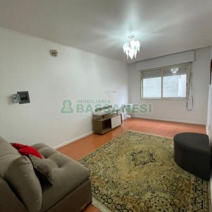 Apartamento com 61m², 2 dormitórios, 1 vaga, no bairro Rio Branco em Caxias do Sul para Comprar