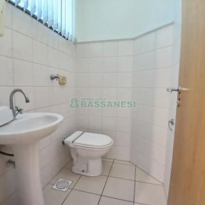Sala com 63m², no bairro Centro em Caxias do Sul para Alugar