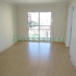 Apartamento com 72m², 2 dormitórios, 2 vagas, no bairro São Pelegrino em Caxias do Sul para Comprar