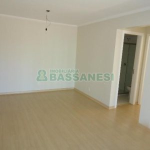 Apartamento com 72m², 2 dormitórios, 2 vagas, no bairro São Pelegrino em Caxias do Sul para Comprar