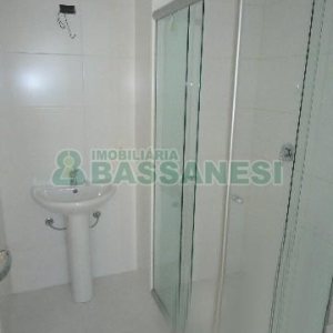 Apartamento com 72m², 2 dormitórios, 2 vagas, no bairro São Pelegrino em Caxias do Sul para Comprar