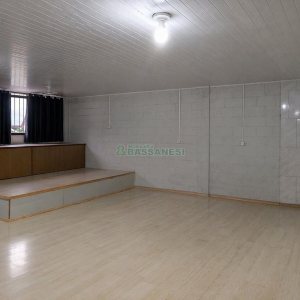 Loja com 160m², no bairro Vinhedos em Caxias do Sul para Alugar