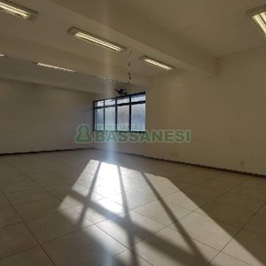 Predio com 4780m², no bairro São Pelegrino em Caxias do Sul para Alugar