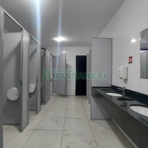 Predio com 4780m², no bairro São Pelegrino em Caxias do Sul para Alugar