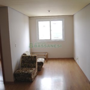 Apartamento com 51m², 2 dormitórios, 1 vaga, no bairro Charqueadas em Caxias do Sul para Comprar