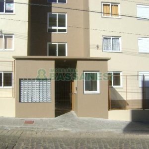 Apartamento com 51m², 2 dormitórios, 1 vaga, no bairro Charqueadas em Caxias do Sul para Comprar