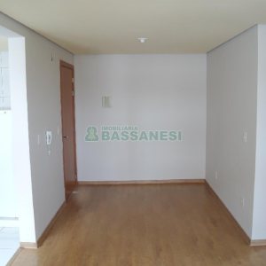 Apartamento com 51m², 2 dormitórios, 1 vaga, no bairro Charqueadas em Caxias do Sul para Comprar
