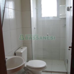 Apartamento com 51m², 2 dormitórios, 1 vaga, no bairro Charqueadas em Caxias do Sul para Comprar