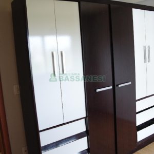 Apartamento com 51m², 2 dormitórios, 1 vaga, no bairro Charqueadas em Caxias do Sul para Comprar