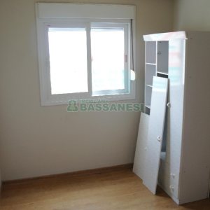 Apartamento com 51m², 2 dormitórios, 1 vaga, no bairro Charqueadas em Caxias do Sul para Comprar