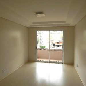 Apartamento com 104m², 3 dormitórios, 2 vagas, no bairro Vinhedos em Caxias do Sul para Alugar