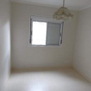 Apartamento com 104m², 3 dormitórios, 2 vagas, no bairro Vinhedos em Caxias do Sul para Alugar