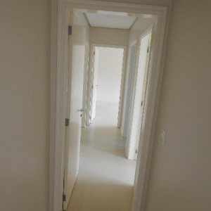 Apartamento com 104m², 3 dormitórios, 2 vagas, no bairro Vinhedos em Caxias do Sul para Alugar