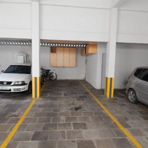 Apartamento com 104m², 3 dormitórios, 2 vagas, no bairro Vinhedos em Caxias do Sul para Alugar