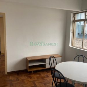 Apto Mobiliado com 50m², 1 dormitório, no bairro Centro em Caxias do Sul para Alugar