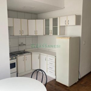 Apto Mobiliado com 50m², 1 dormitório, no bairro Centro em Caxias do Sul para Alugar